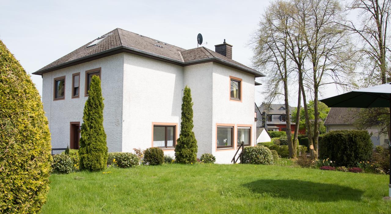 Altes Forsthaus Bed & Breakfast Manderscheid Dış mekan fotoğraf